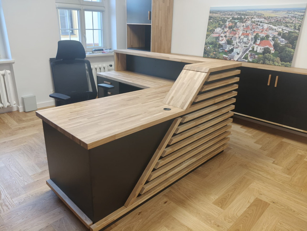 Reception counter with a container for the office of the Town and Municipality of Syców