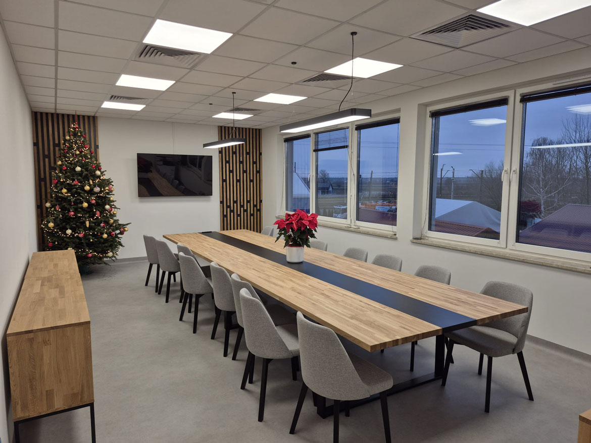 stół do spotkań zespołowych