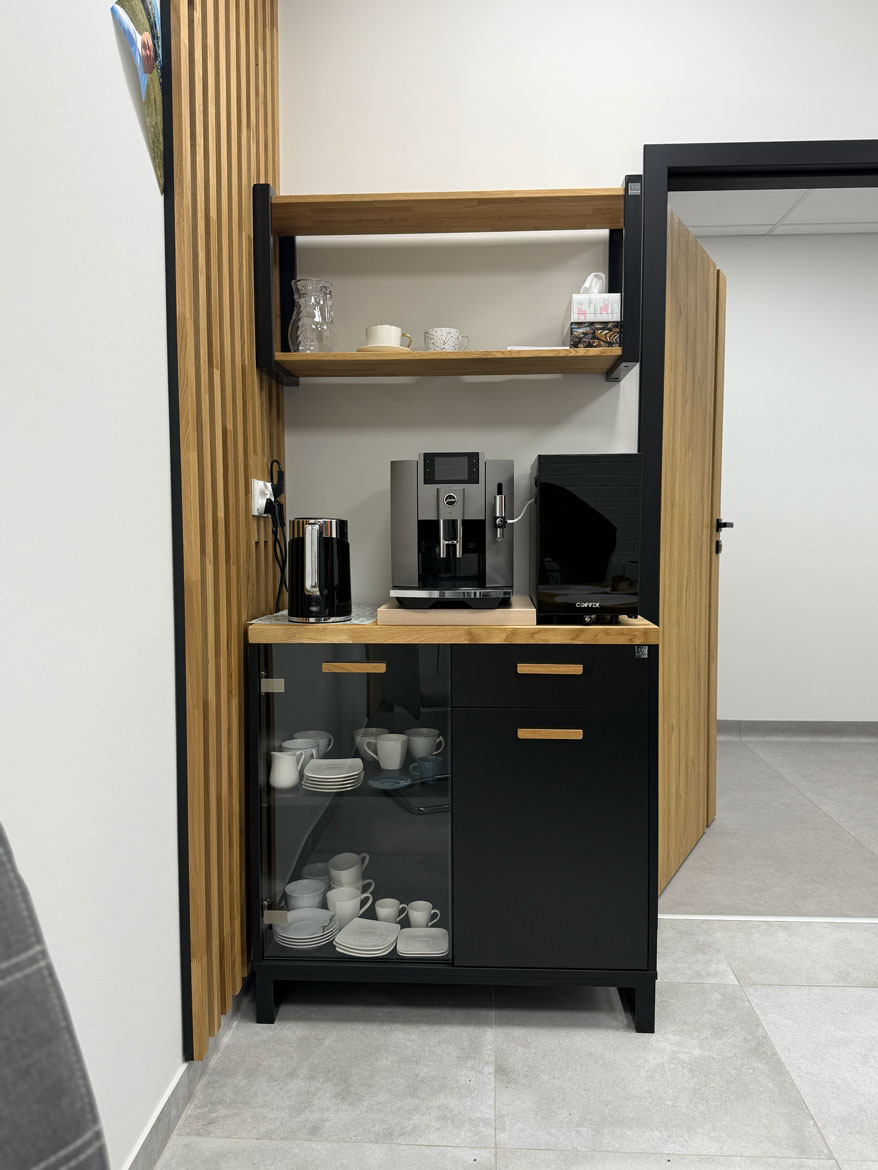 szafka z ekspresem do kawy