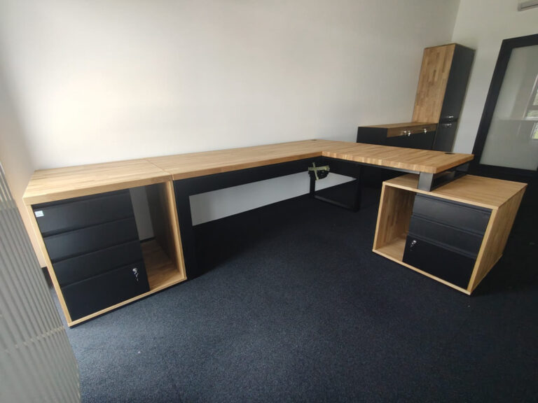 Corner desk with two pedestals for Boneselect Ltd. of Brzezinski Holendry 