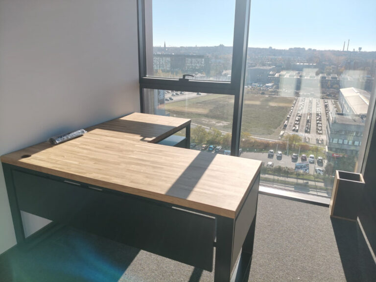 Corner desk with pedestal for the law firm GC Advocates in Czeladź