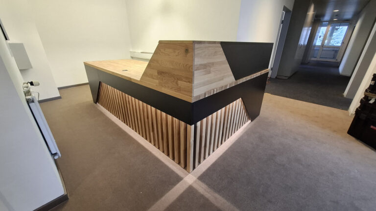 Illuminated reception counter for Kramer und Partner GbR in Oldenburg near Bremen