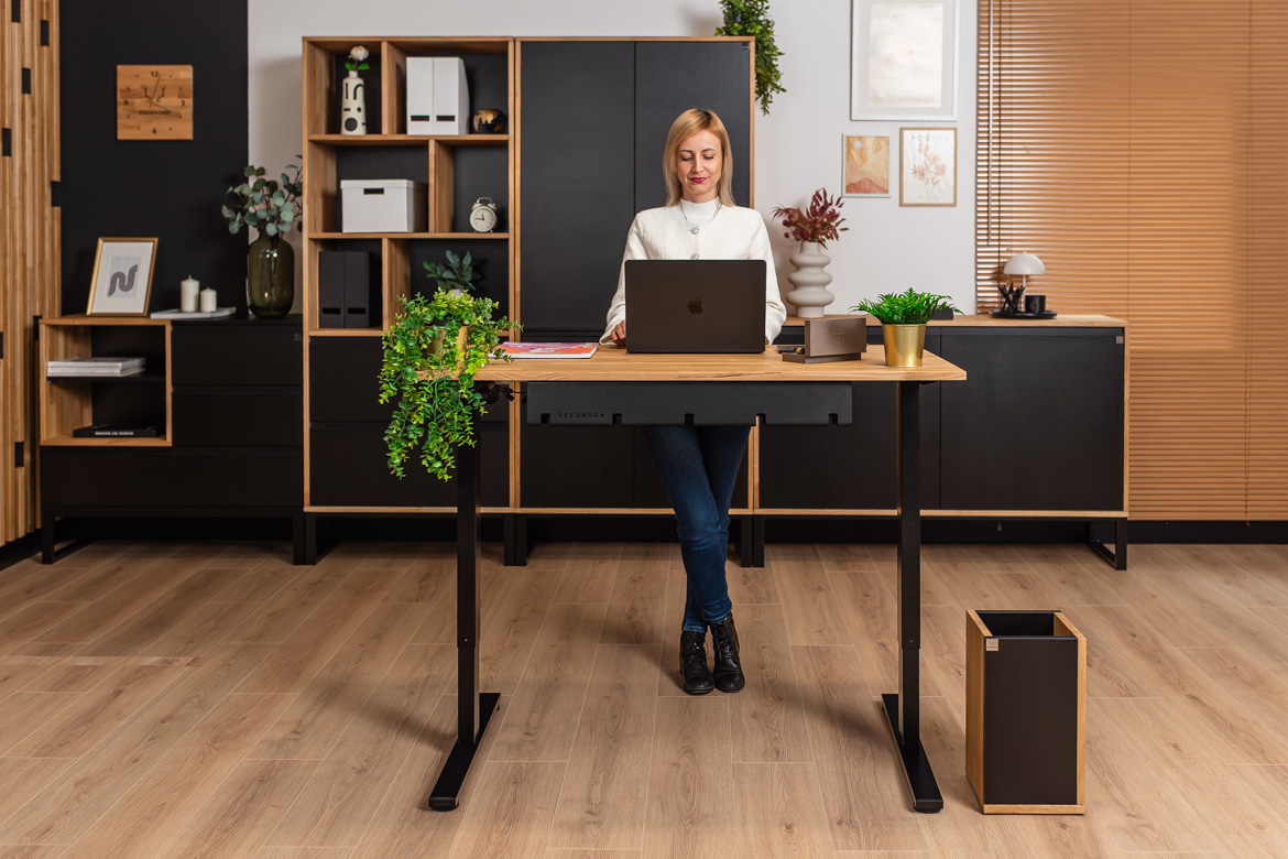 adjustable-computer-desk adjustable computer desk