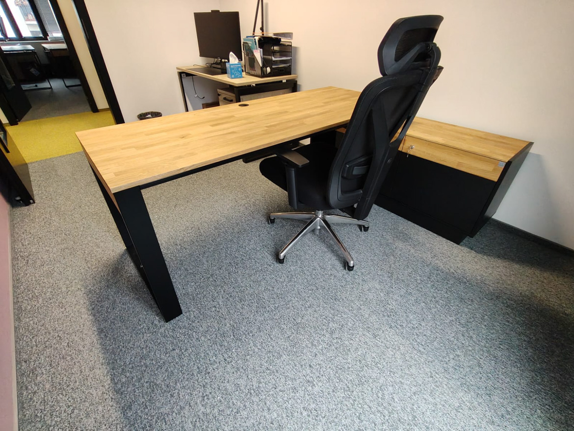 Prestige Office corner desk for Noramada Polska company from Warsaw