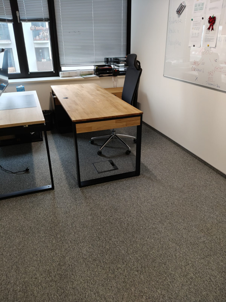 Biurko narożne Prestige Office dla firmy Norameda Polska z Warszawy