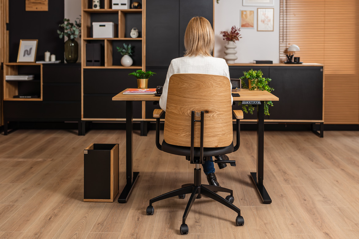 electric-desk-with-motor electric desk with a motor