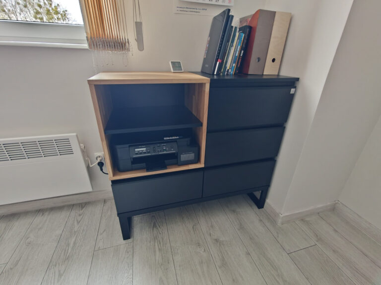 Office dresser for SOPUR Sp. z o.o. in Bydgoszcz 