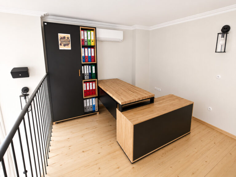 Mezzanine office furniture for Milestone Real Estate in Warsaw, Poland