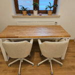 A white desk with an oak top for Ms. Paulina from Krakow