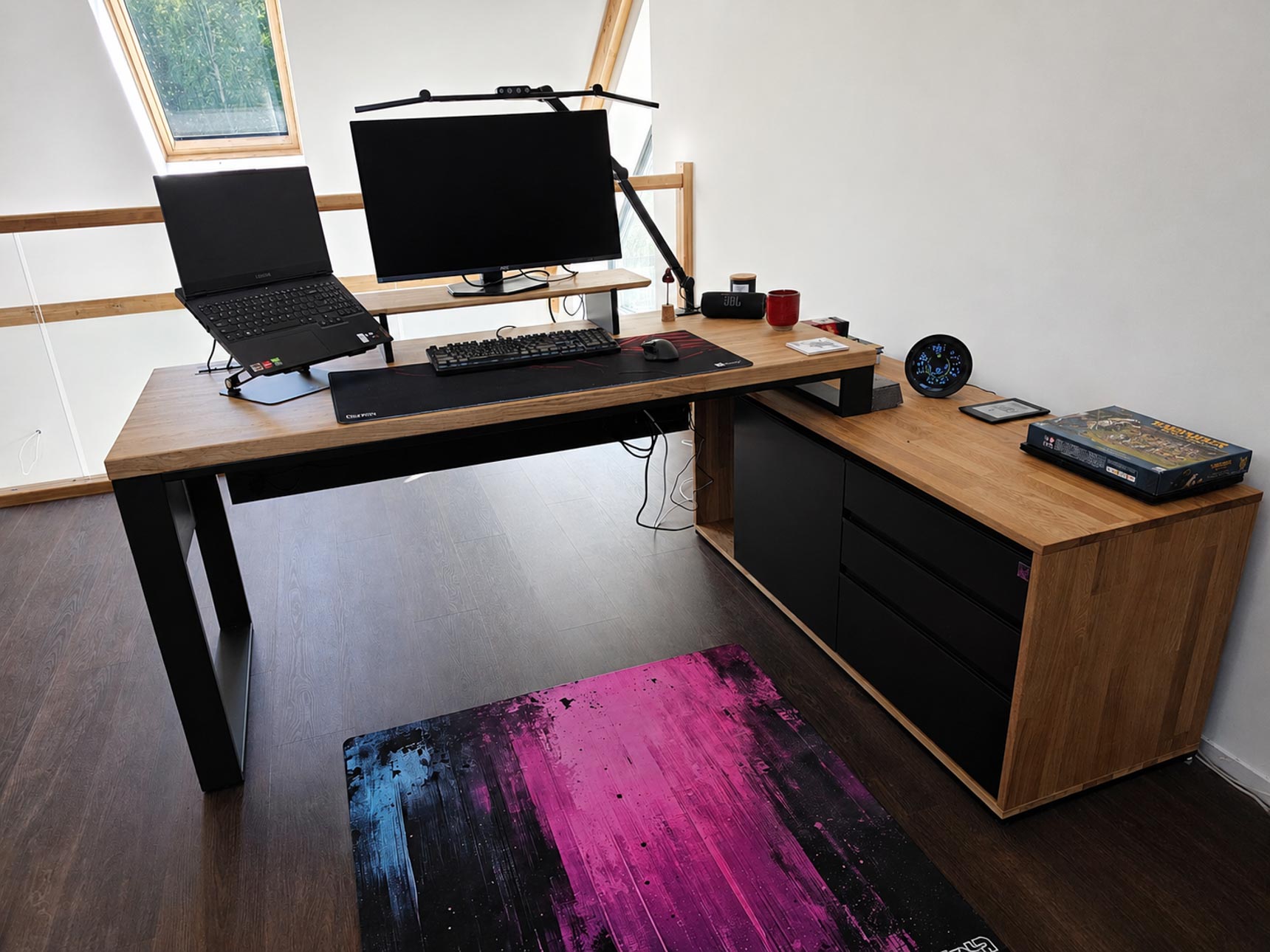 Large corner desk for computer work