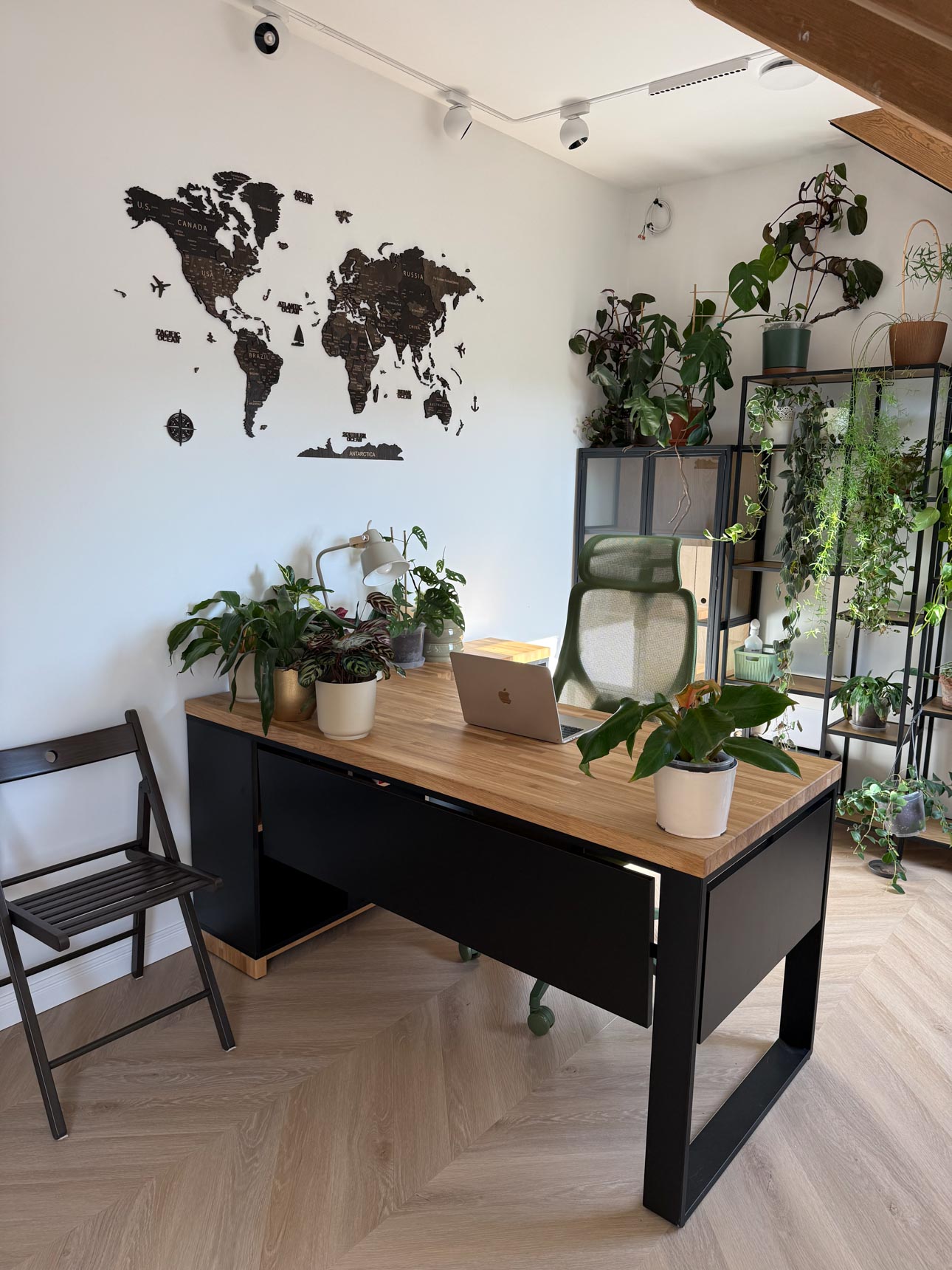 Biurko narożne z naturalnego dębu do home office